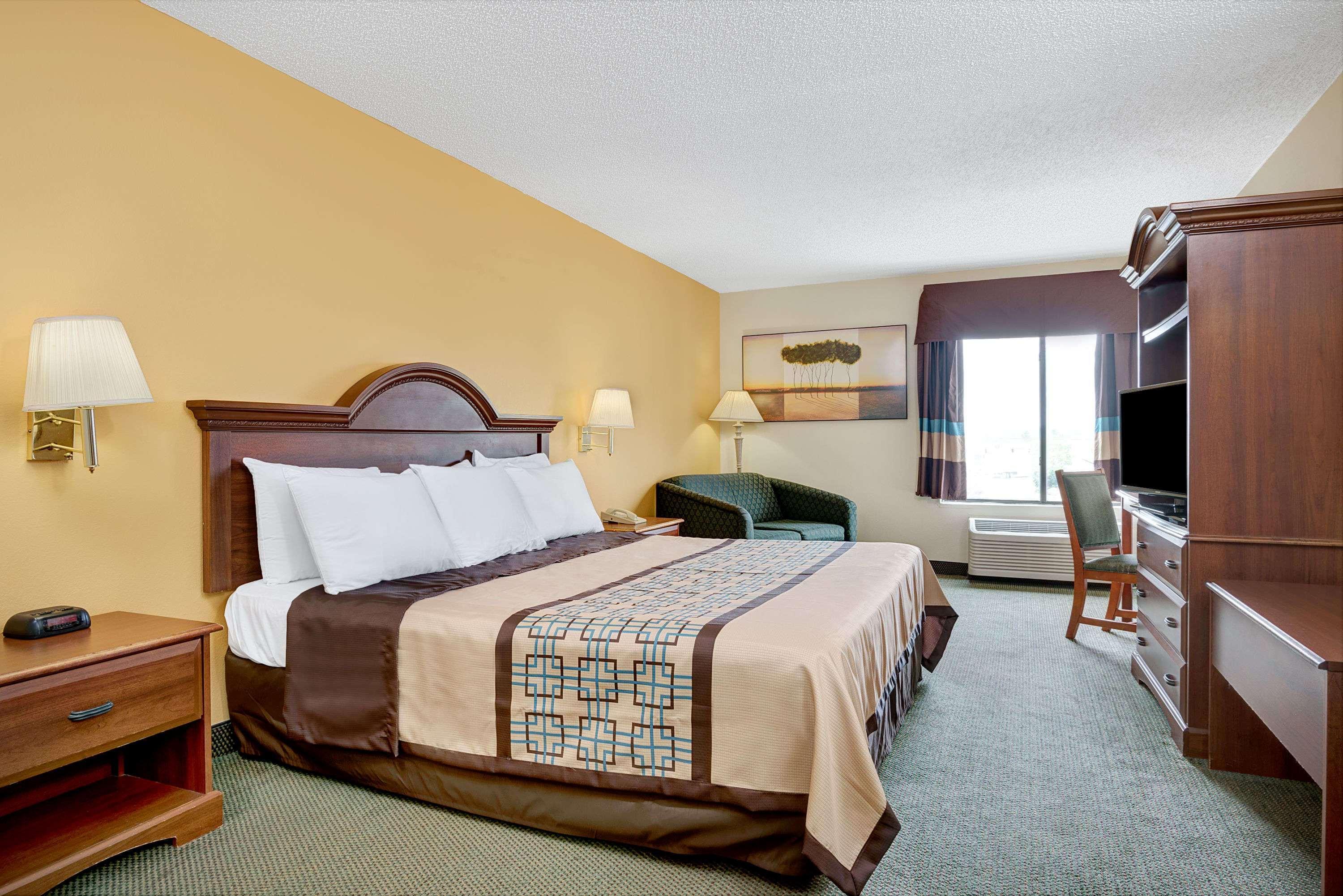 Days Inn By Wyndham Burlington East Haw River Eksteriør bilde