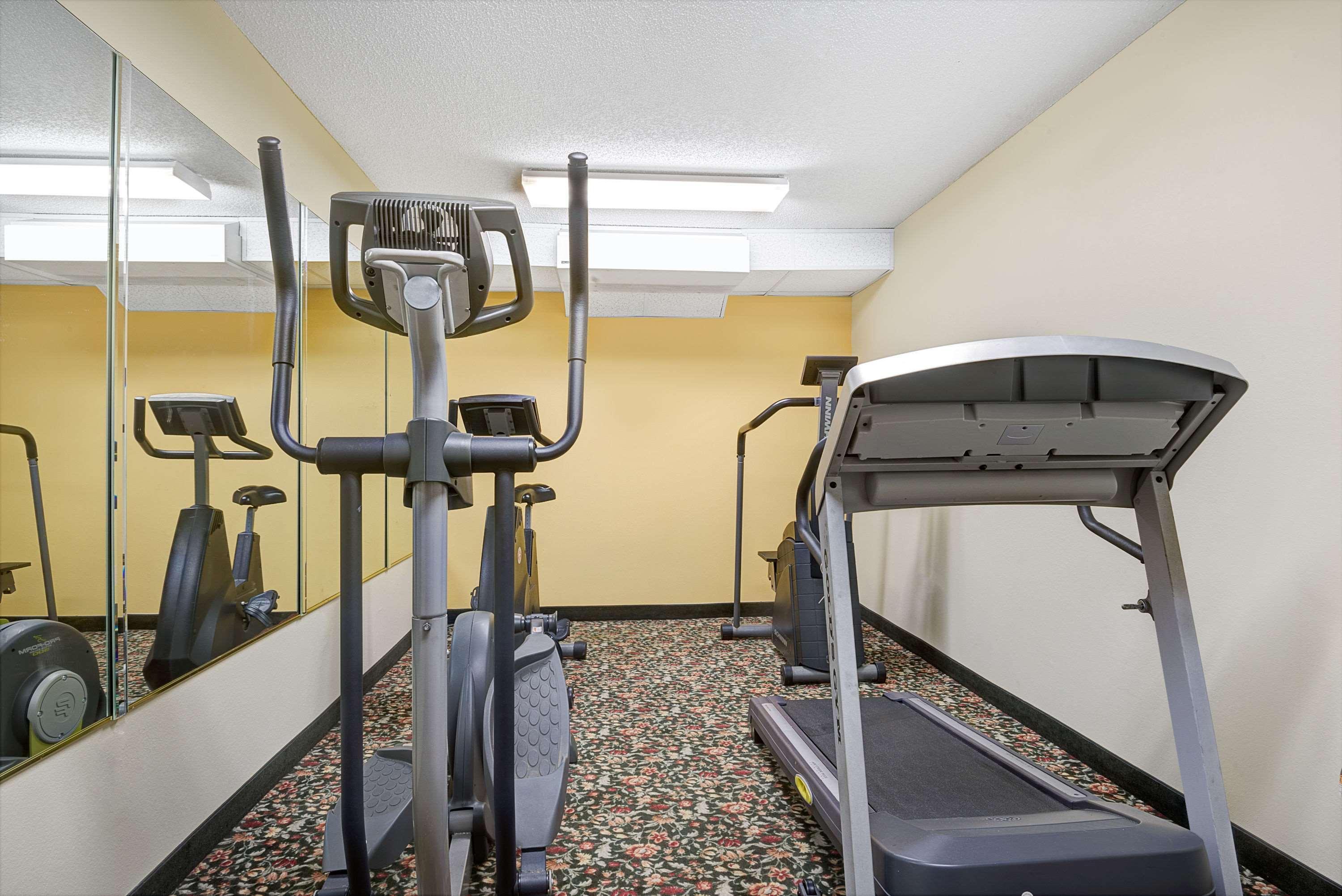 Days Inn By Wyndham Burlington East Haw River Eksteriør bilde