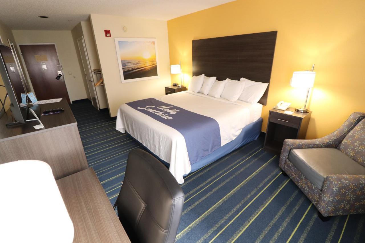 Days Inn By Wyndham Burlington East Haw River Eksteriør bilde